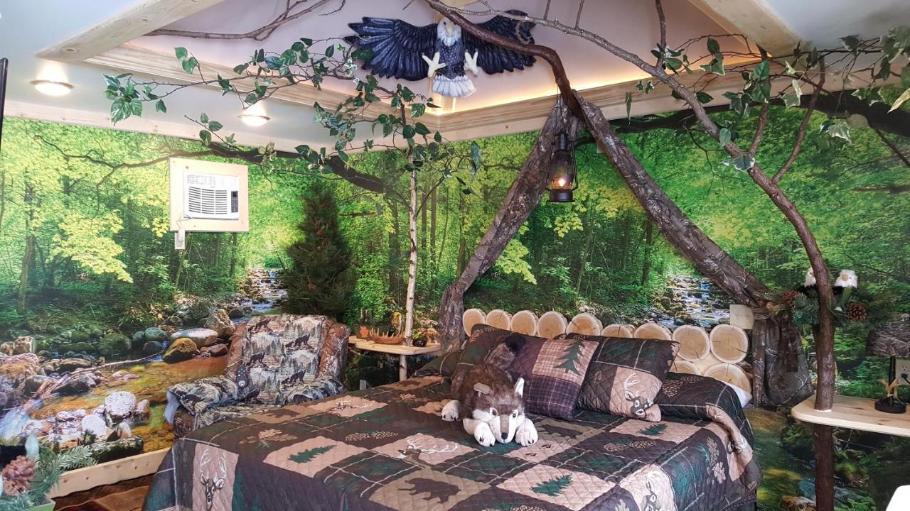 Bear Cove Inn Saint Ignace Εξωτερικό φωτογραφία