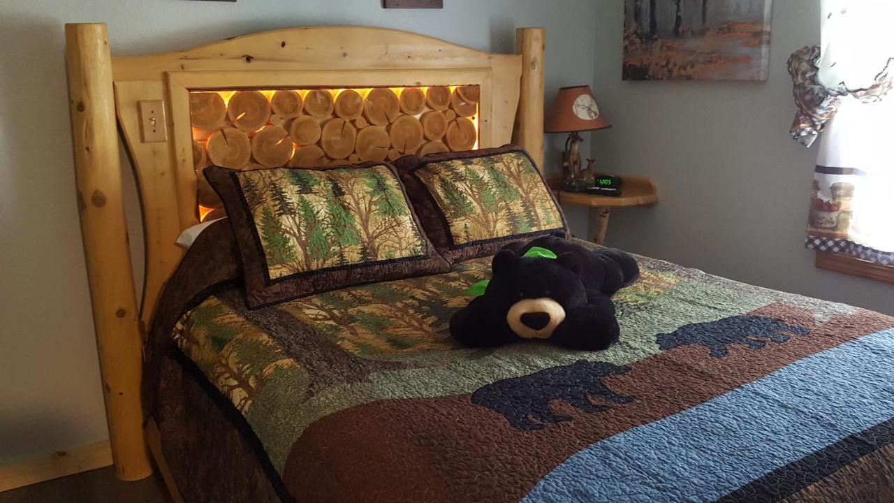 Bear Cove Inn Saint Ignace Εξωτερικό φωτογραφία