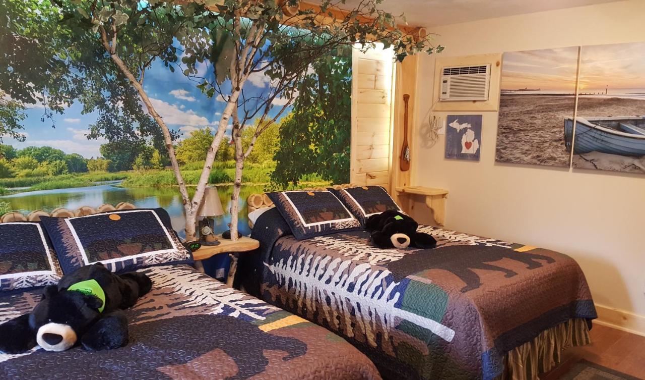 Bear Cove Inn Saint Ignace Εξωτερικό φωτογραφία