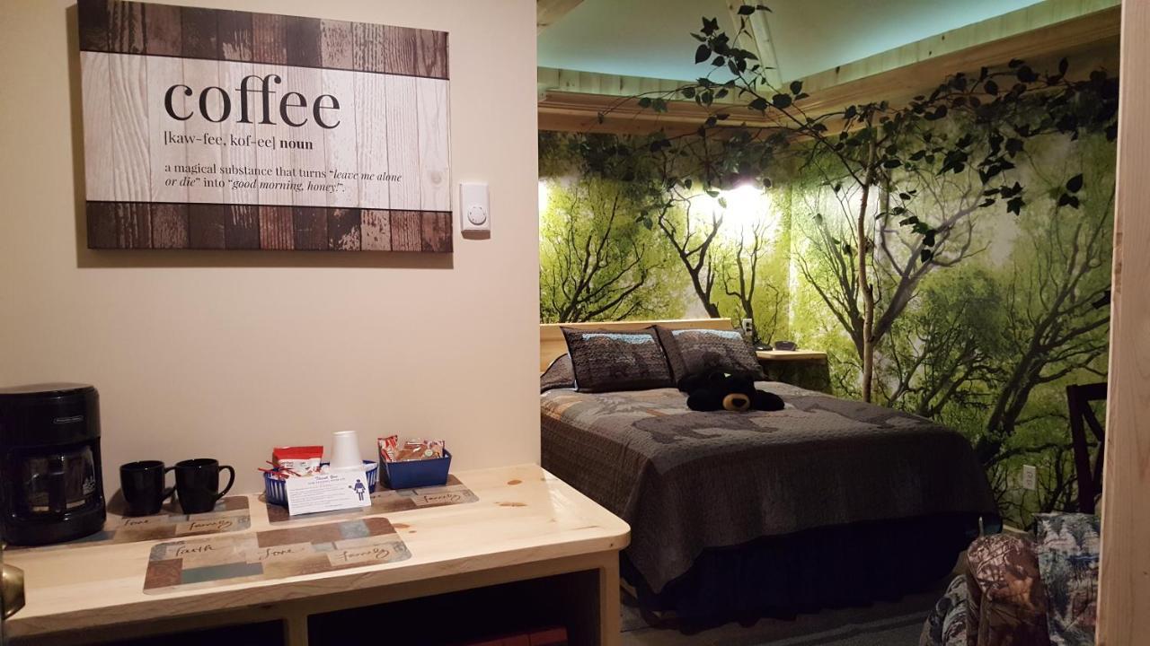 Bear Cove Inn Saint Ignace Εξωτερικό φωτογραφία